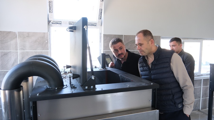 Valiliğimiz Ve İl Özel İdaremizle Yaptığımız Işbirliği Ile Hayata Geçireceğimiz, Dereköy Yolu Üzerinde, Belediyemize Ait 200 Metrekarelik Alandaki “Mama Üretim Tesisi”Mizde Devam Eden Ve Sona Yaklaşan Çalışmala (3)