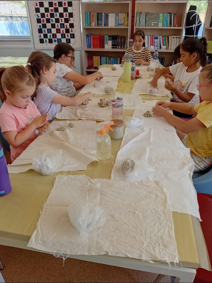 🎨 Çamurlu Eller Kulübü Ile Hayalden Heykele! 🖐️🦋🎈Babaeski Kırk Şehitler Gençlik Merkezi Olar (4)