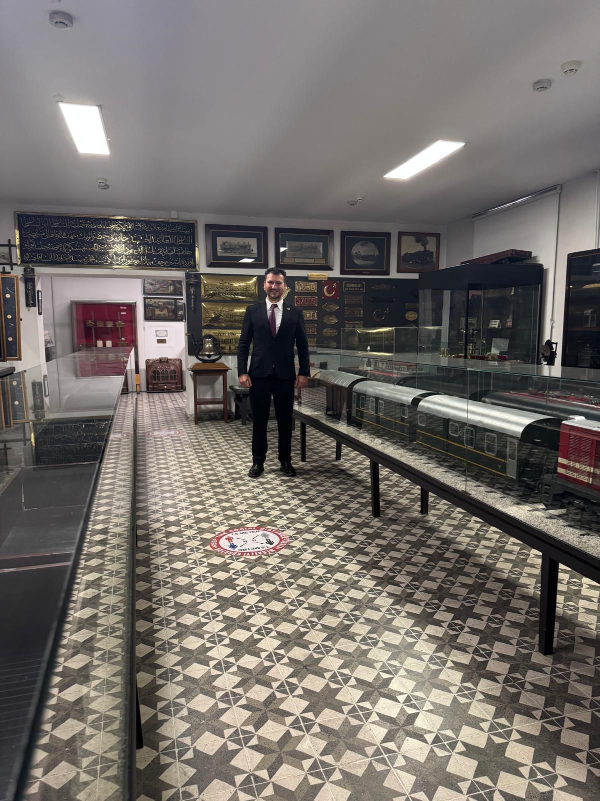 Fddfc121 F77B 4928 9488 E63Fd751C6D7