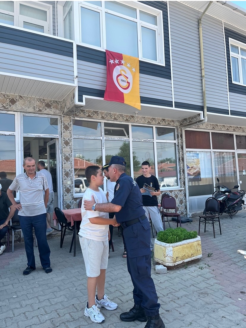 Kırklareli İl Jandarma Komutanımız Cevizköy Halkıyla Buluştukırklareli İl Jandarma Komutanı Jand