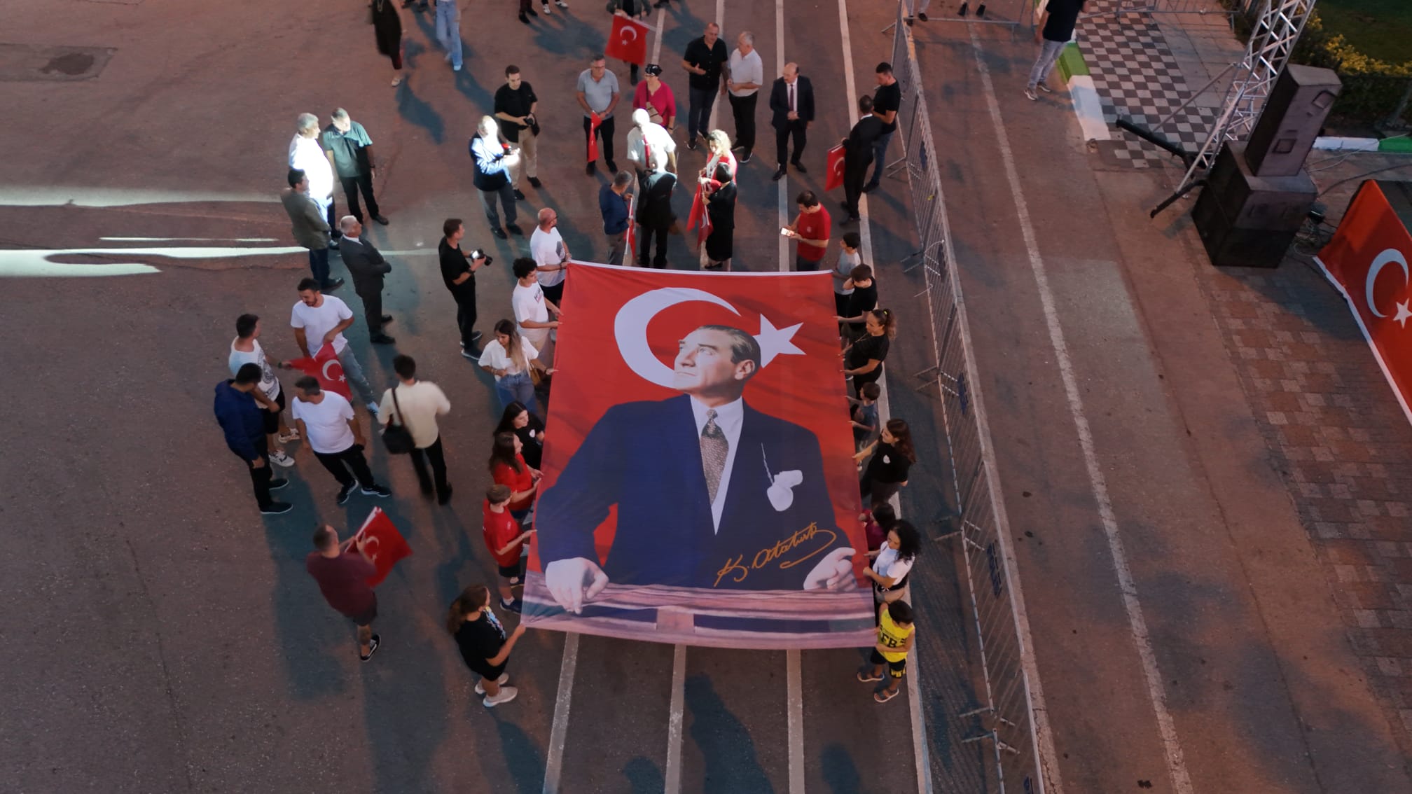 15Aae698 91Fa 4061 9B73 Be03F367C178