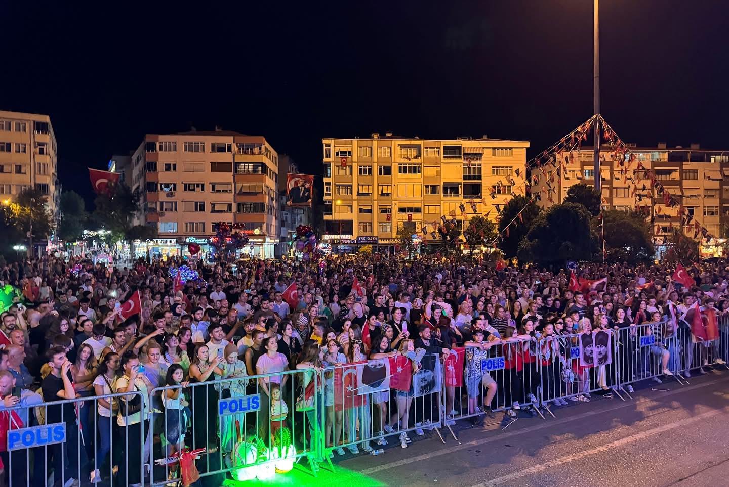 41Bc4D57 745A 4552 B604 7C8B109C8525