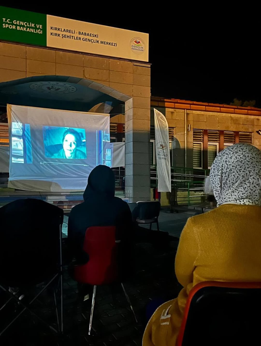 Babaeski Kırk Şehitler Gençlik Merkezi Sinema Günleri 🎬✨Gençlik Merkezimizin Ön Tarafında Açık (3)