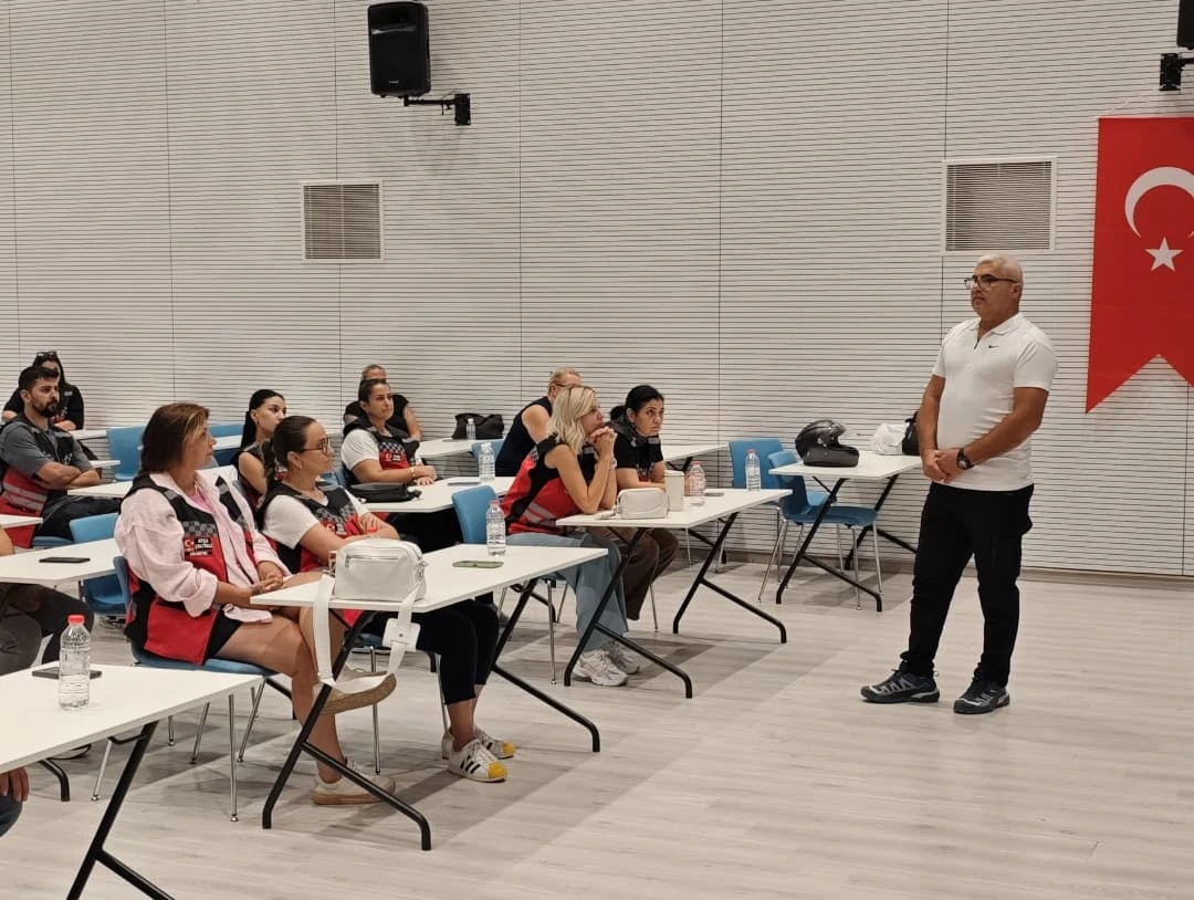 Bu Akşam, Akdf’nin Değerli Eğitmenlerinden Ve Aynı Zamanda Edak Ekibinin Deneyimli Eğitmeni Has (2)