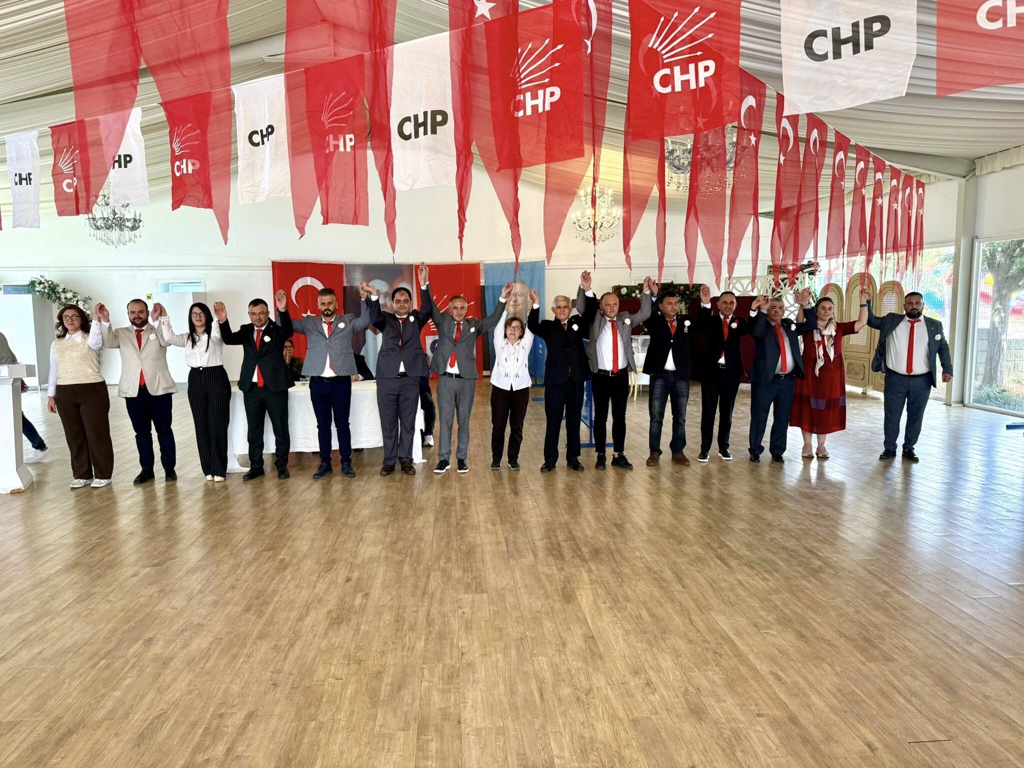 555079936 24952966834335845 3952043357786701074 N-1