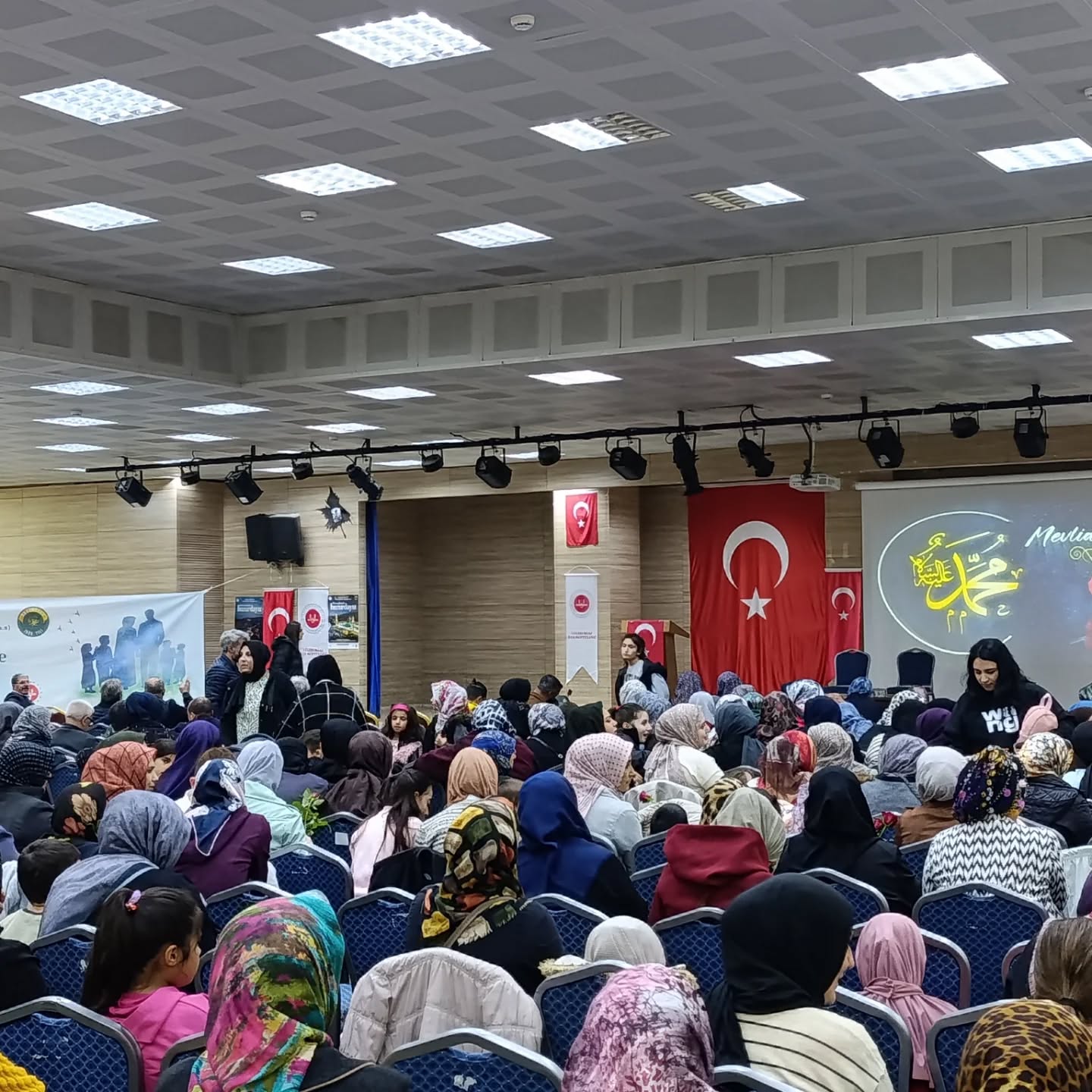 571755617 18068278445584362 1356366653892472885 N