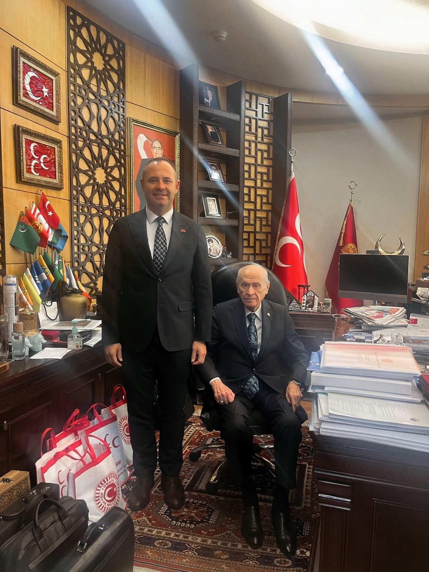 572217986 18536543632020172 6835138102367318717 N