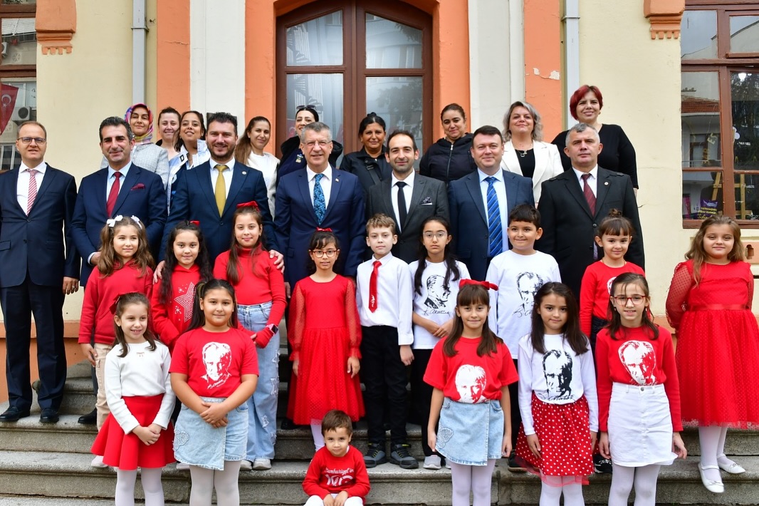 573213849 17931981129109197 1330257758237414506 N