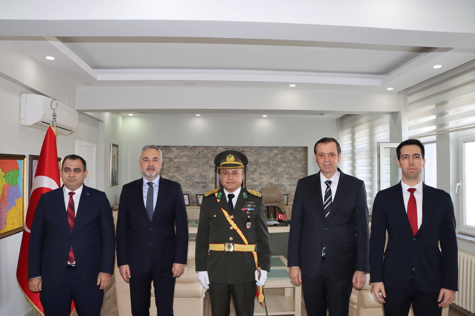 574470810 1252488590255463 6155361897440564950 N