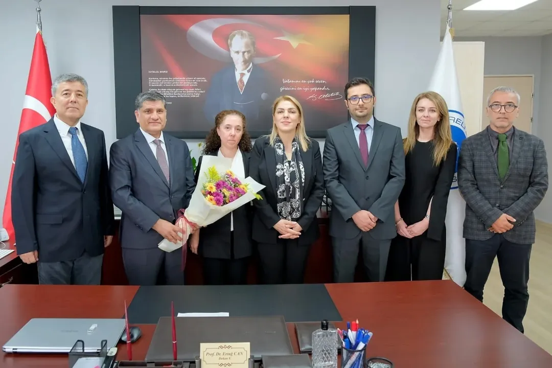 Fen Edebiyat Fakültemizde 7 Ekim 2025 Salı Günü Rektörümüz Prof. Dr. Rengin Ak Ve Rektör Yardım