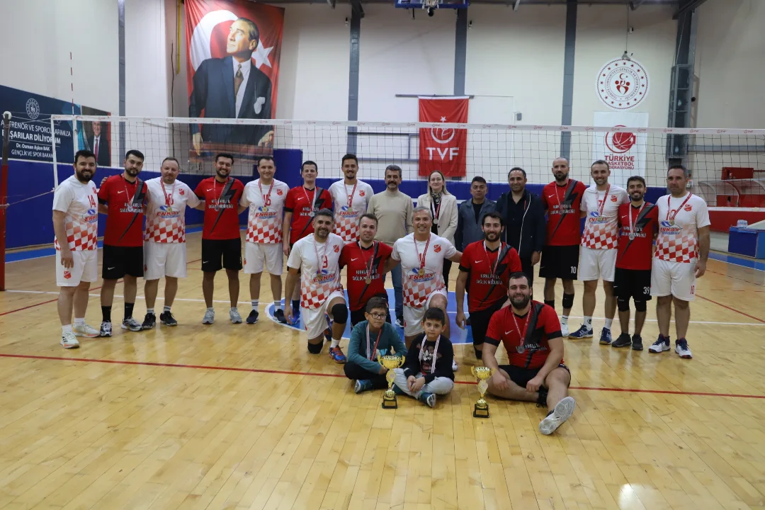 Gençlik Ve Spor Bakanlığımız Tarafından Düzenlenen 3. Kamu Spor Oyunları Voleybol Final Müsabak (2)