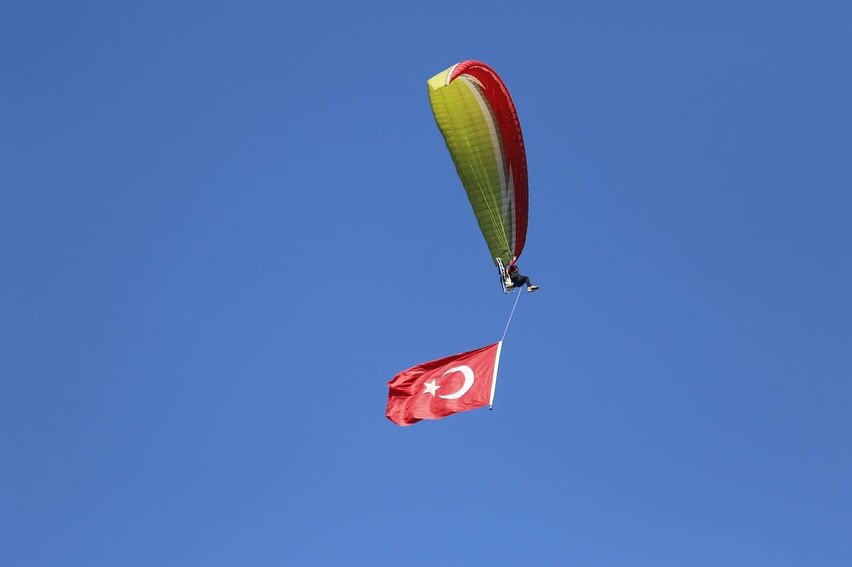 🇹🇷 Gökyüzünde Şanlı Bayrağımız! 🇹🇷Bugün Pehlivanköy’de, Gençlik Ve Spor İlçe Müdürlüğü Olara