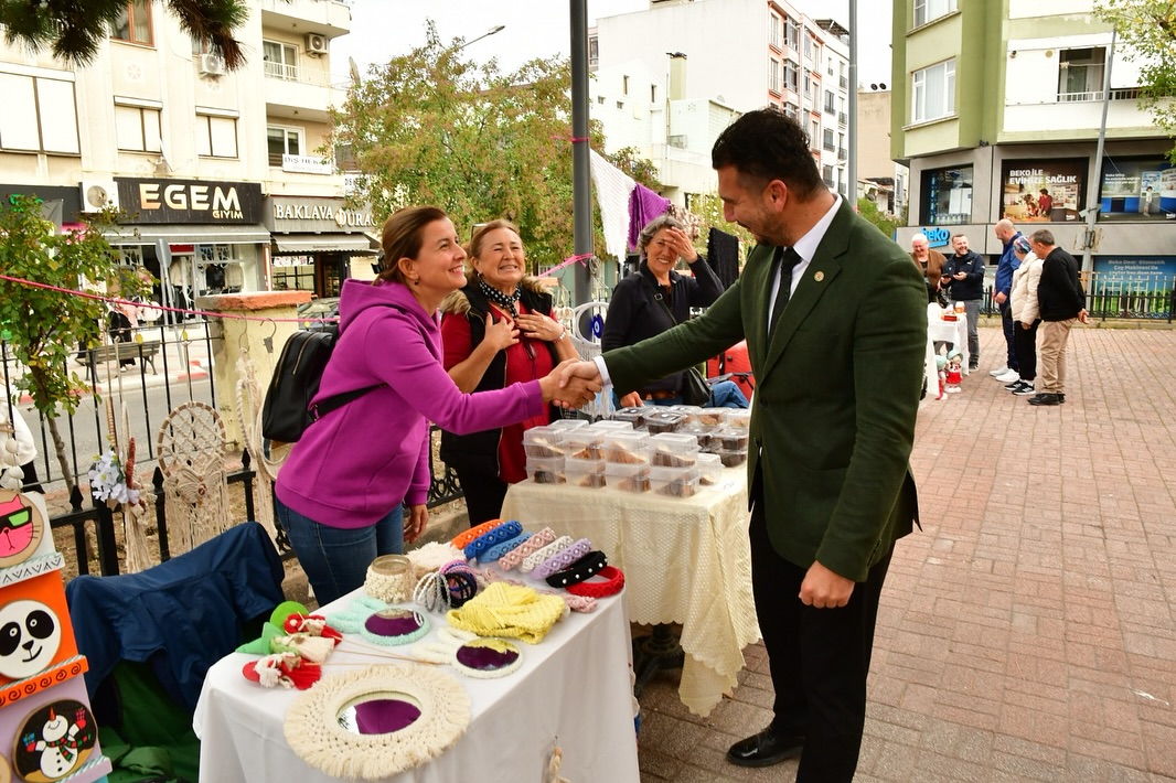 Kadın Emeği Ve Üretiminin En Güzel Örneklerinden Olan Üreten Kadınlarımızın, Atatürk Kültür Merk (1)