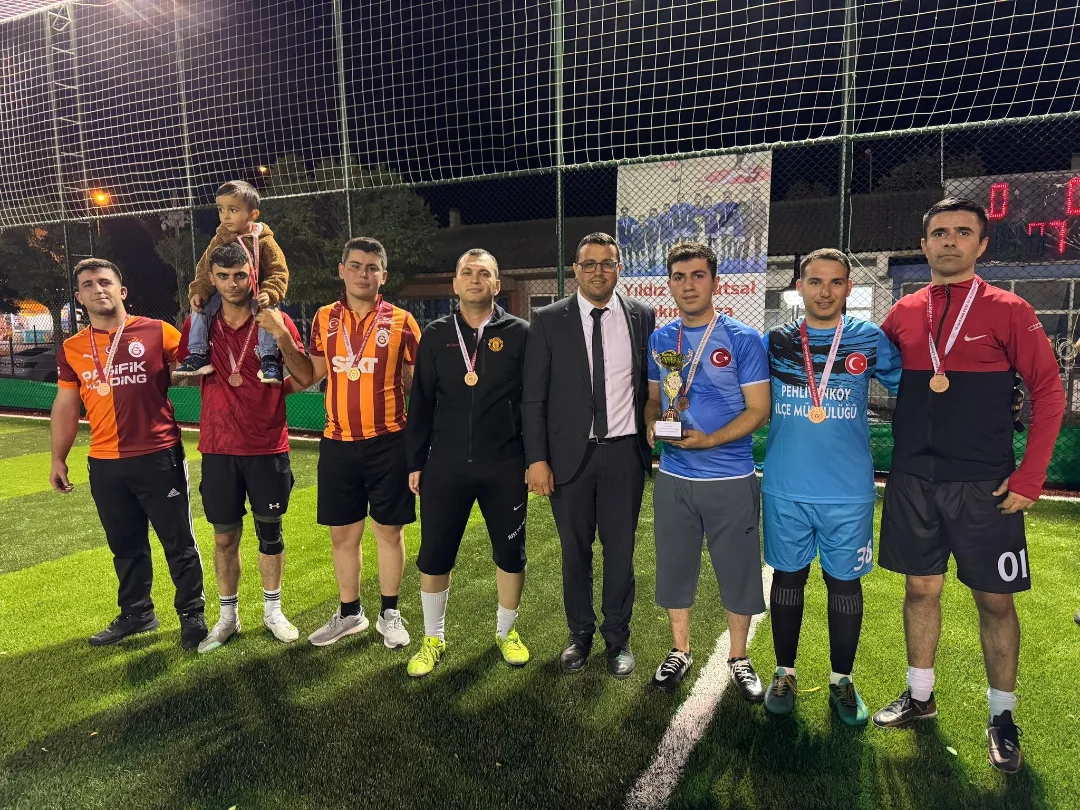 📍Pehlivanköy🇹🇷 Cumhuriyetimizin 102. Yılı Kurumlar Arası Halı Saha Futbol Turnuvası ⚽️29 Eki (3)