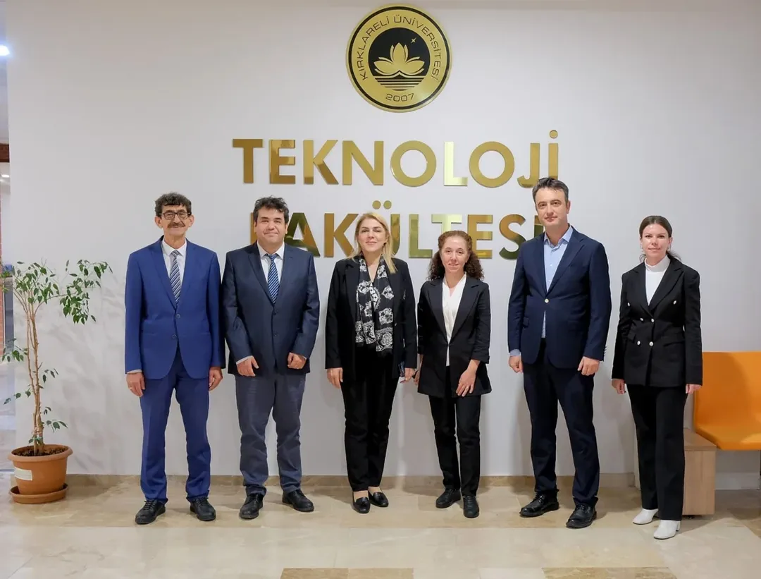 Teknoloji Fakültemizde 7 Ekim 2025 Salı Günü Rektörümüz Prof. Dr. Rengin Ak’ın Katılımlarıyla D (3)