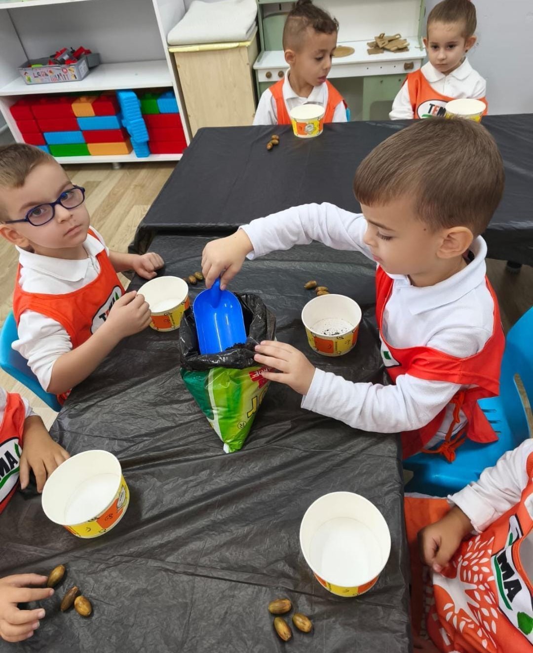 34Aca163 63B5 49F0 8A88 40D89E00B40E