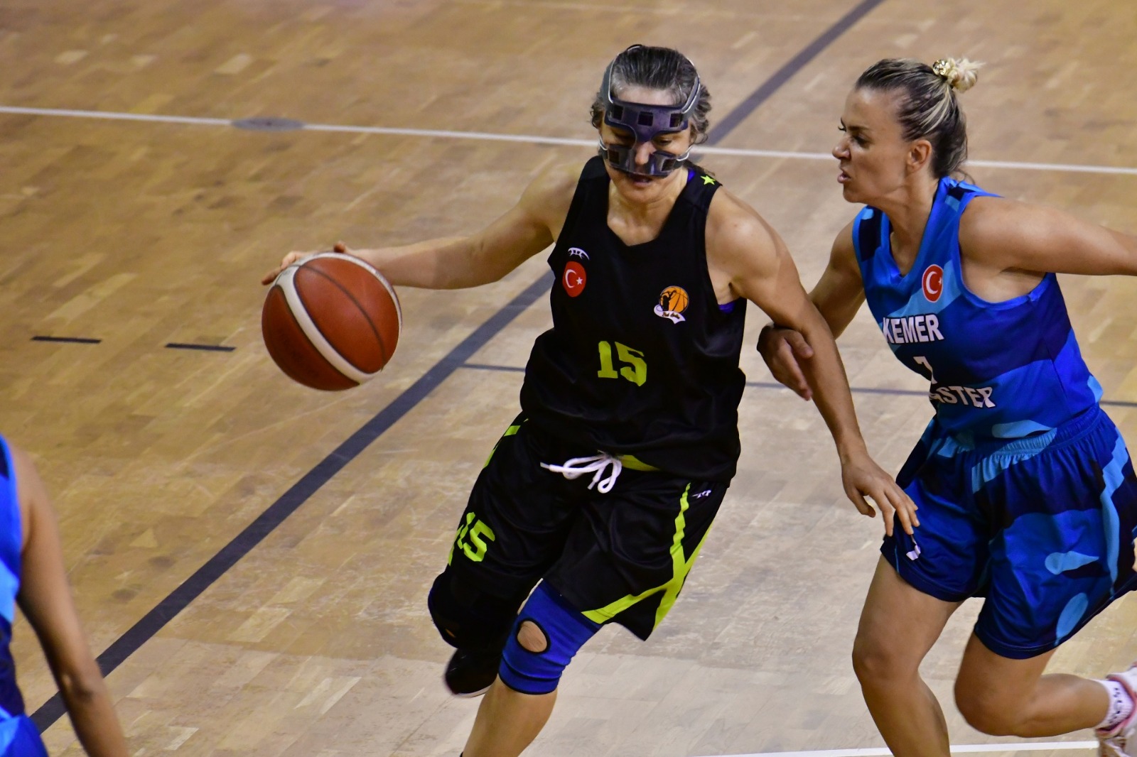 3E8759B8 0C94 42D1 B12C 547912D18329