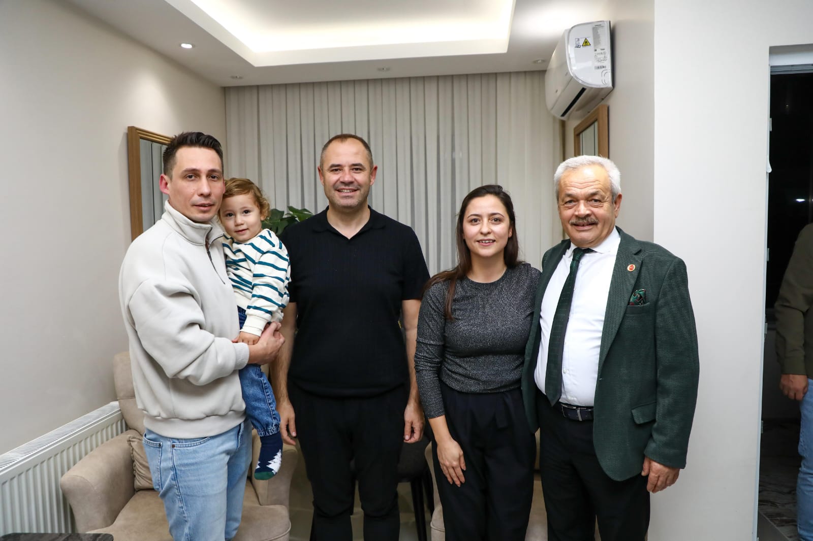 515871C1 5C22 4194 B93A E803143Ad43B