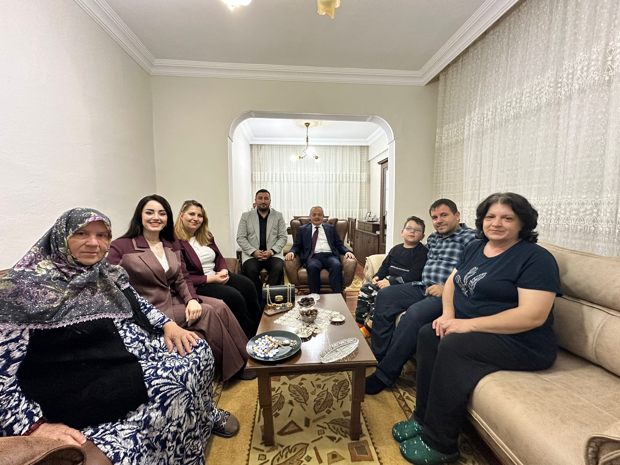 565991E8 9954 4080 9844 81E6Af7742Fc