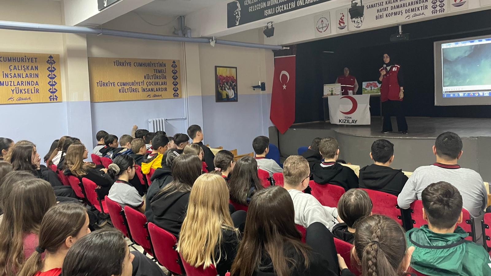 572892560 18074826629183650 8549107370246269448 N