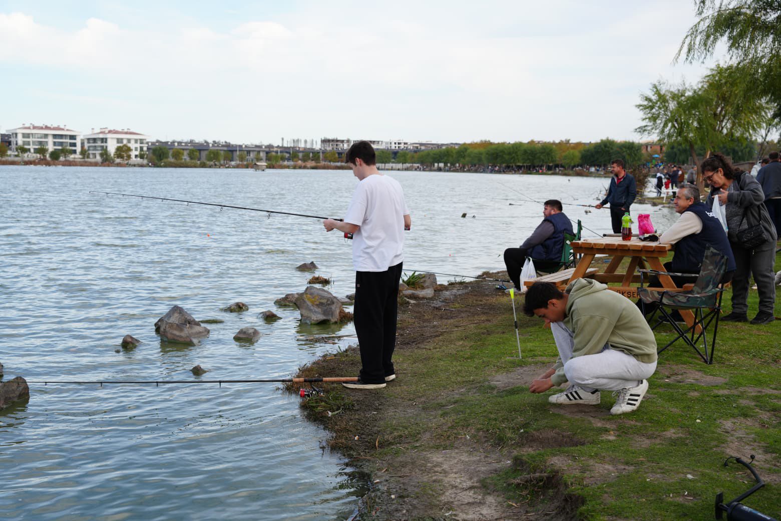 572949128 1384072756413460 6257312000918637408 N