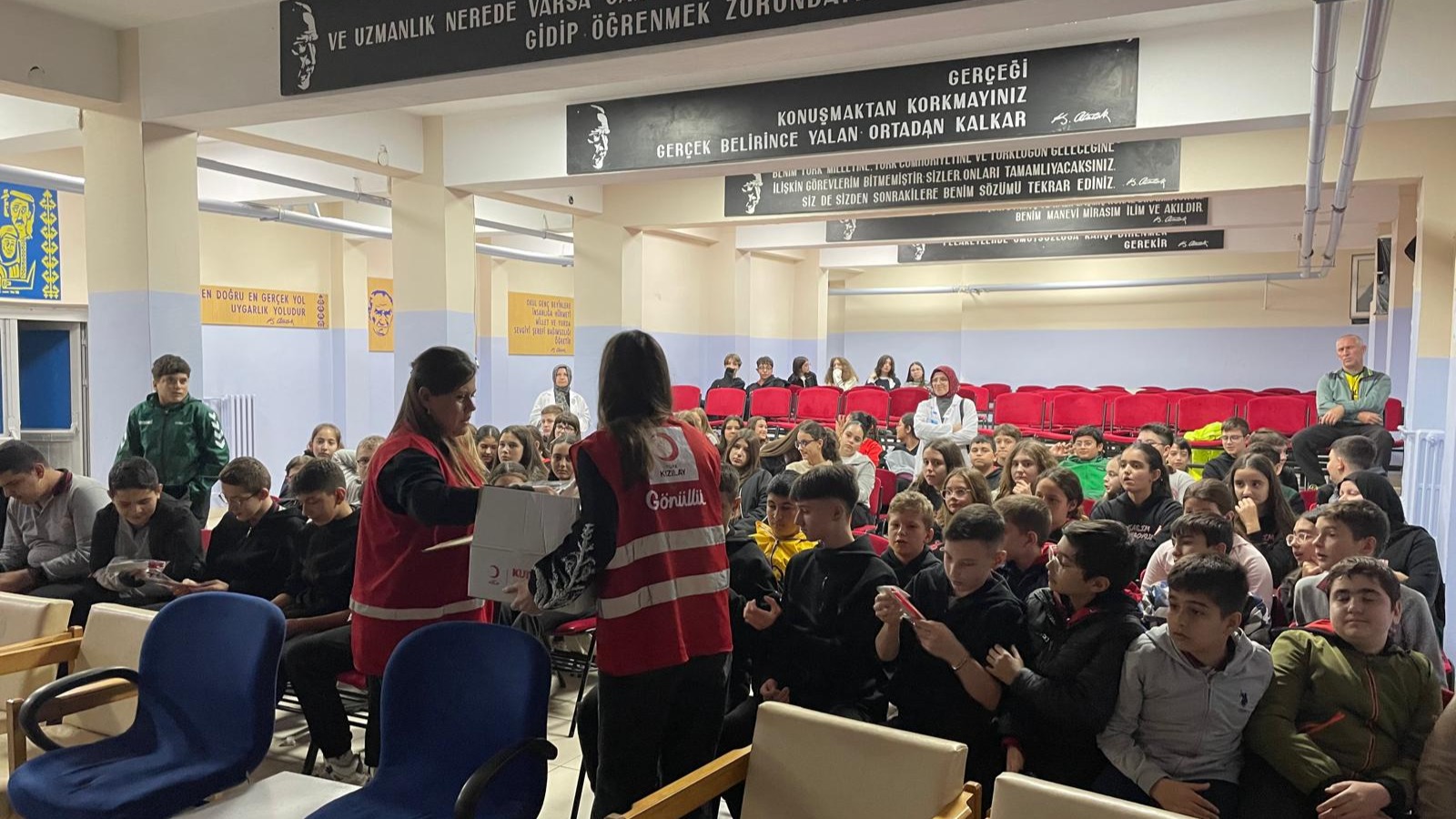 573698981 18074826656183650 2647539582767830578 N