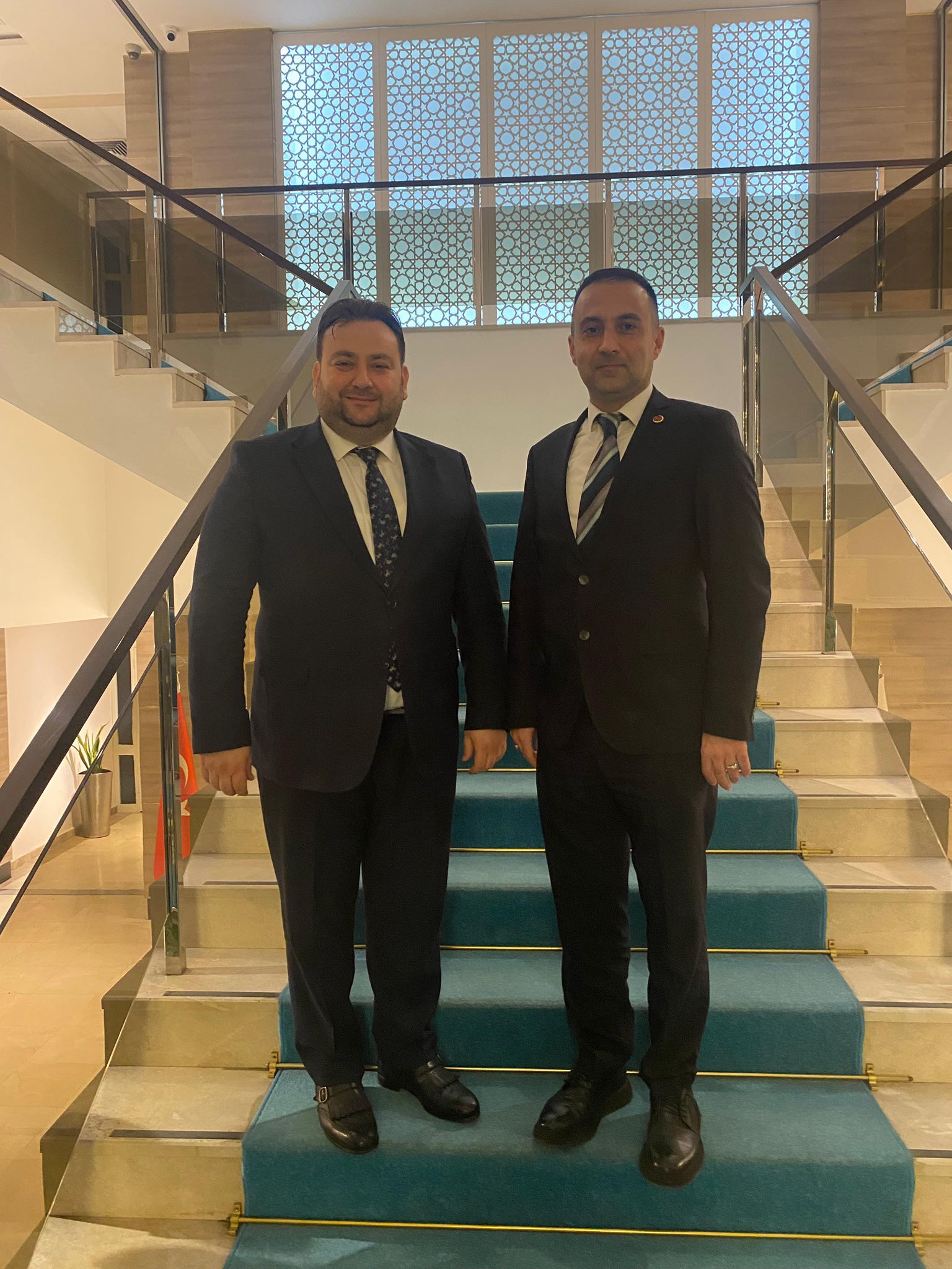 577536858 10162832128964331 9000359917934780915 N