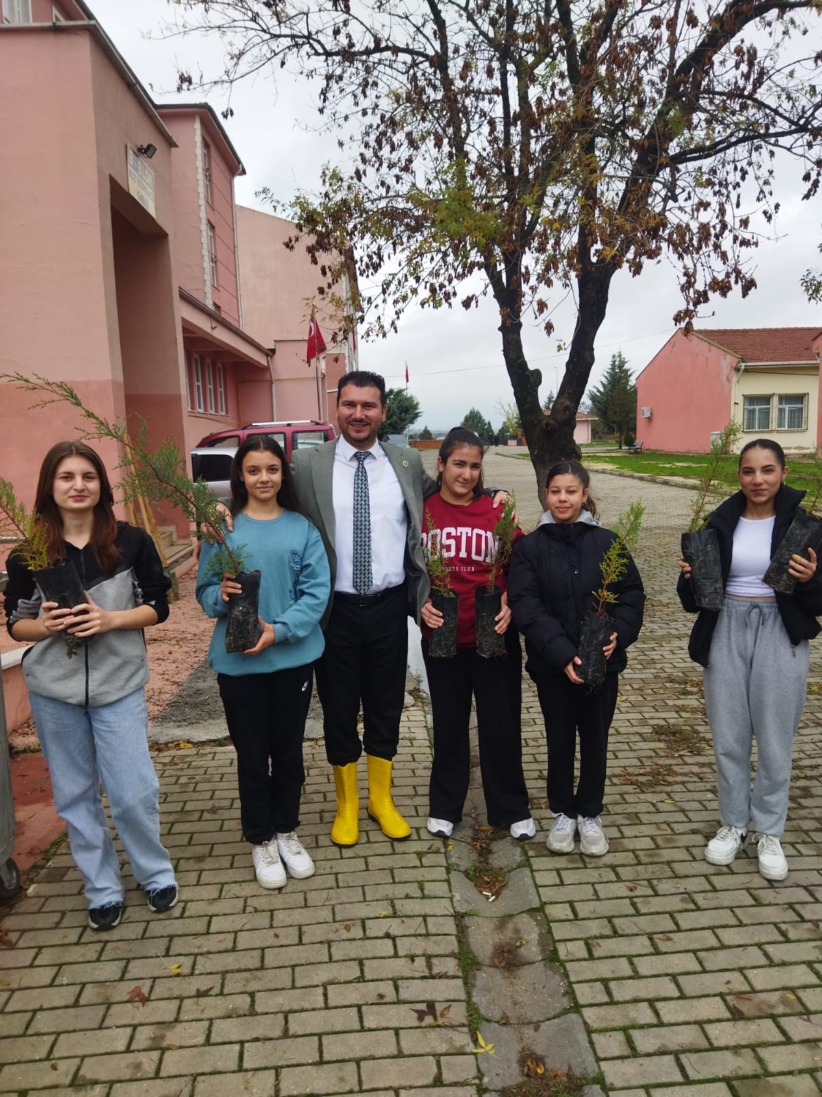 579717960 17933608521109197 100819553485373161 N