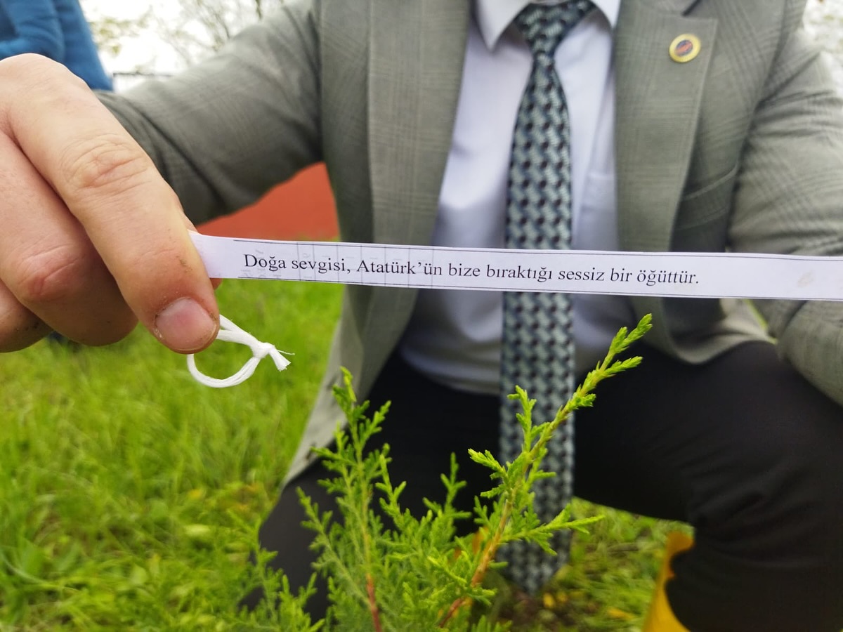 579879551 17933608512109197 1573584538736904281 N