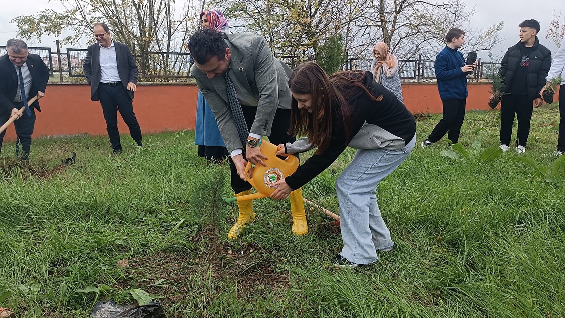 580653745 17933608548109197 1009766530741949770 N