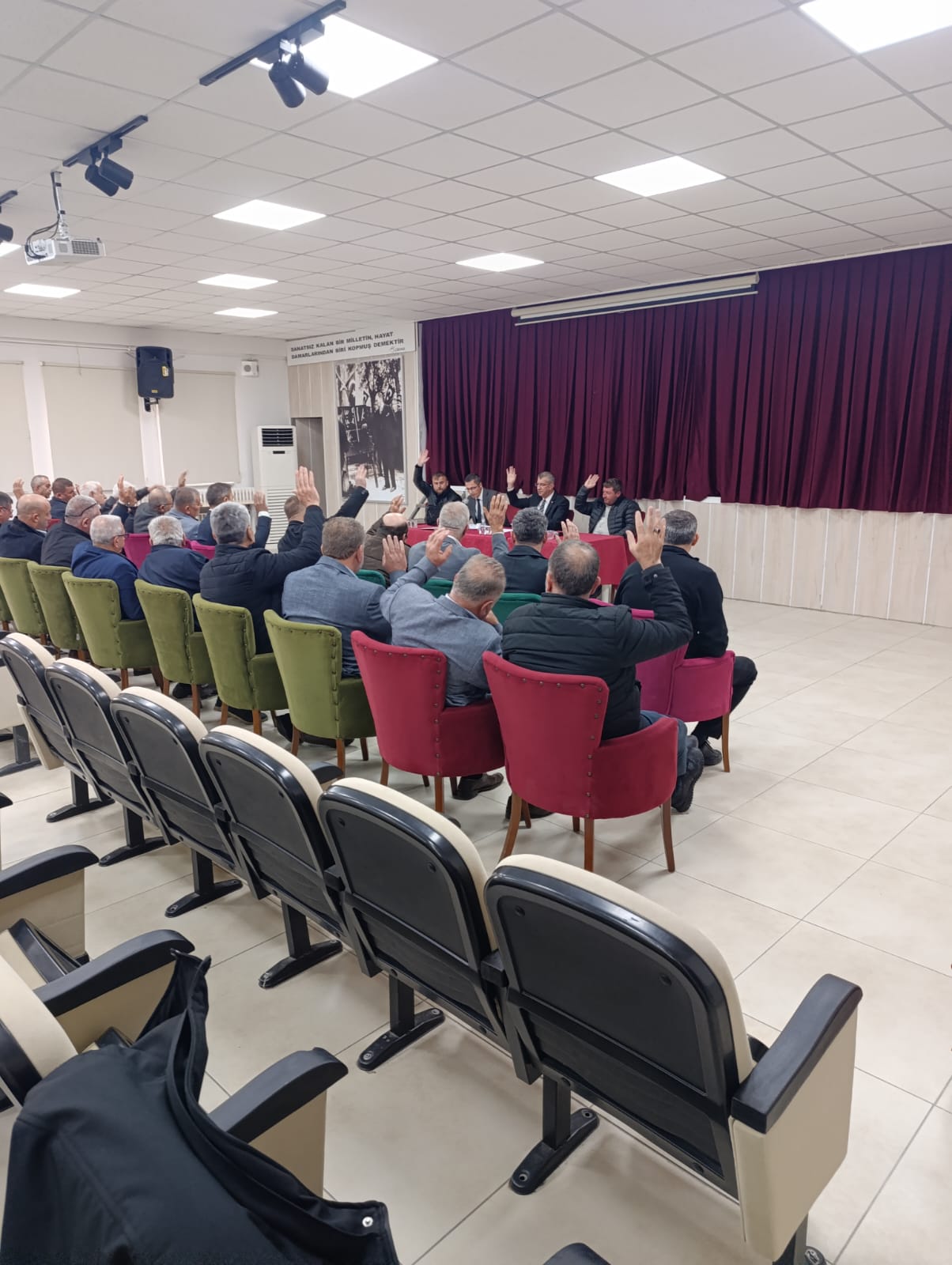 581958744 1326578916175280 4656593013562341268 N