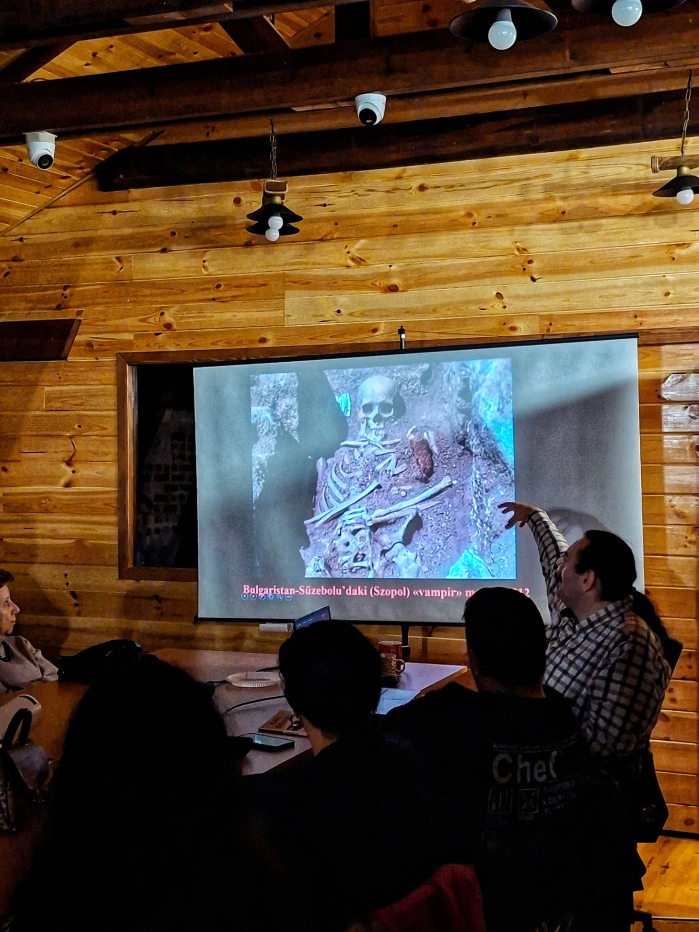 582044038 17853748743571394 2685211607593238048 N