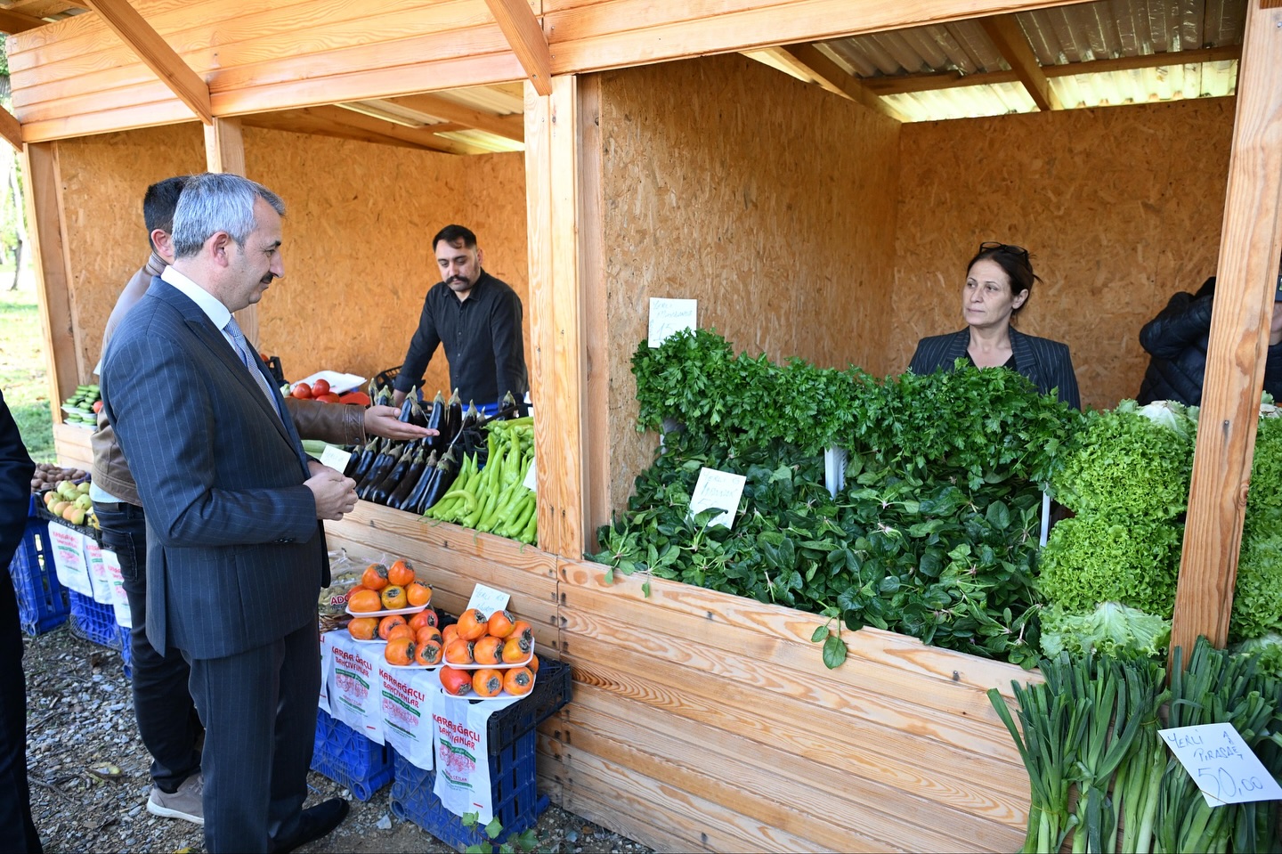 582067799 18365123821093570 2346336202852228303 N