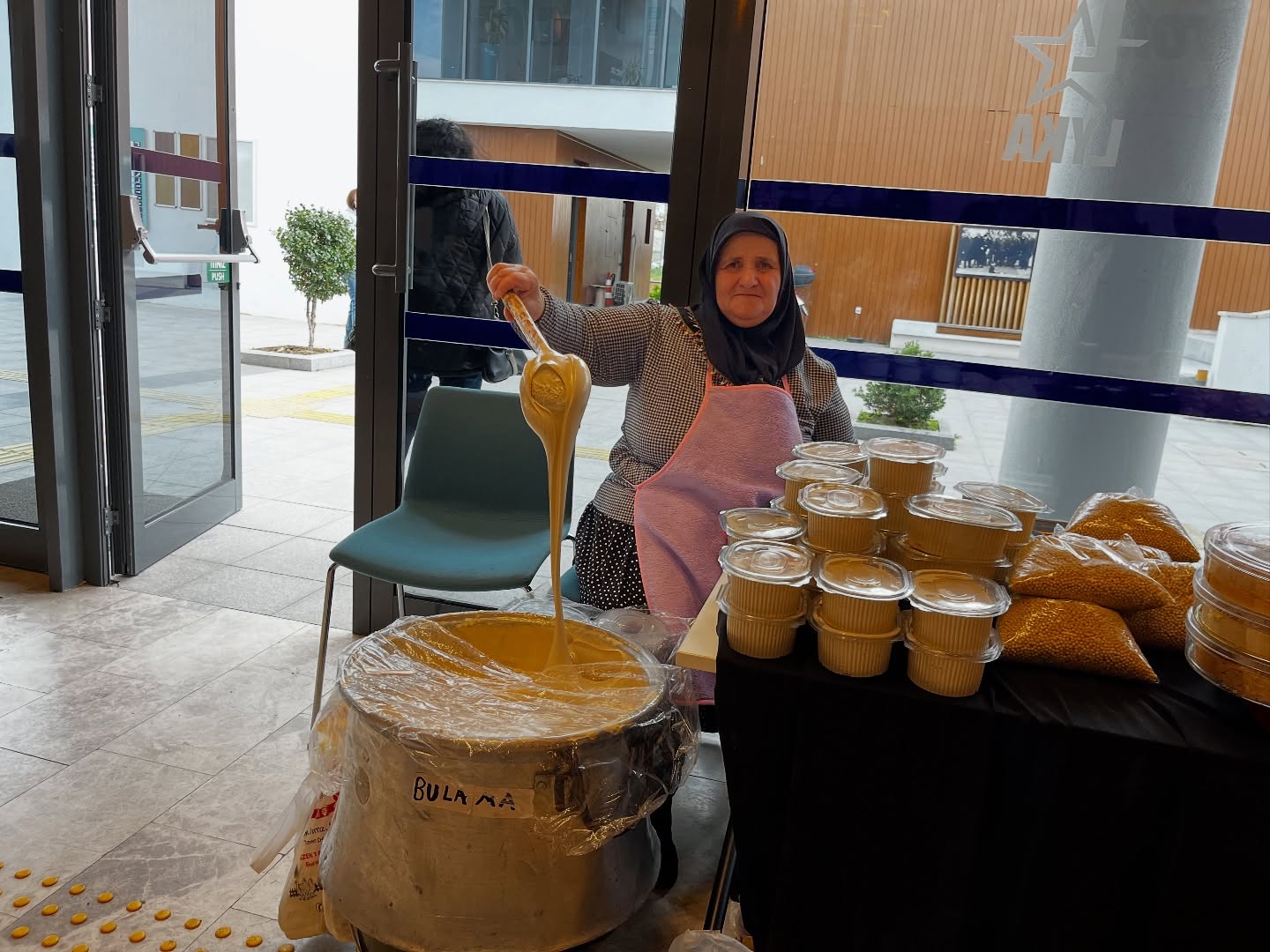 582194221 18047003804680524 1727430638554433971 N