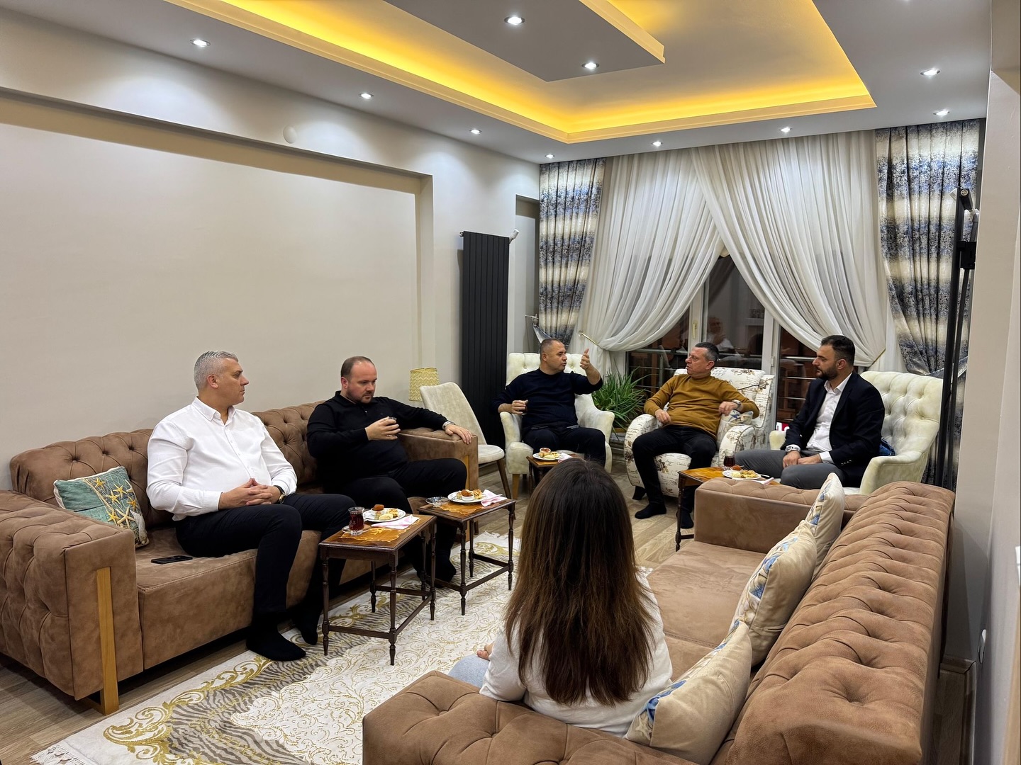 582306432 18539088658020172 3714992003726857073 N