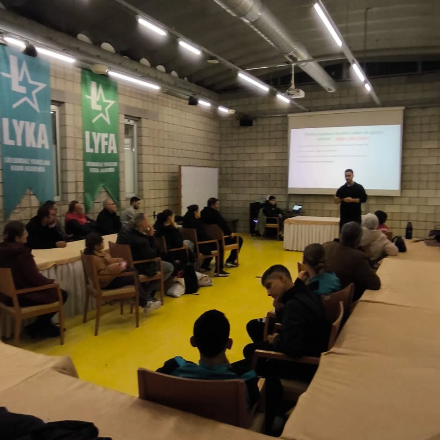 582769210 18243221758295219 1611996306357845740 N