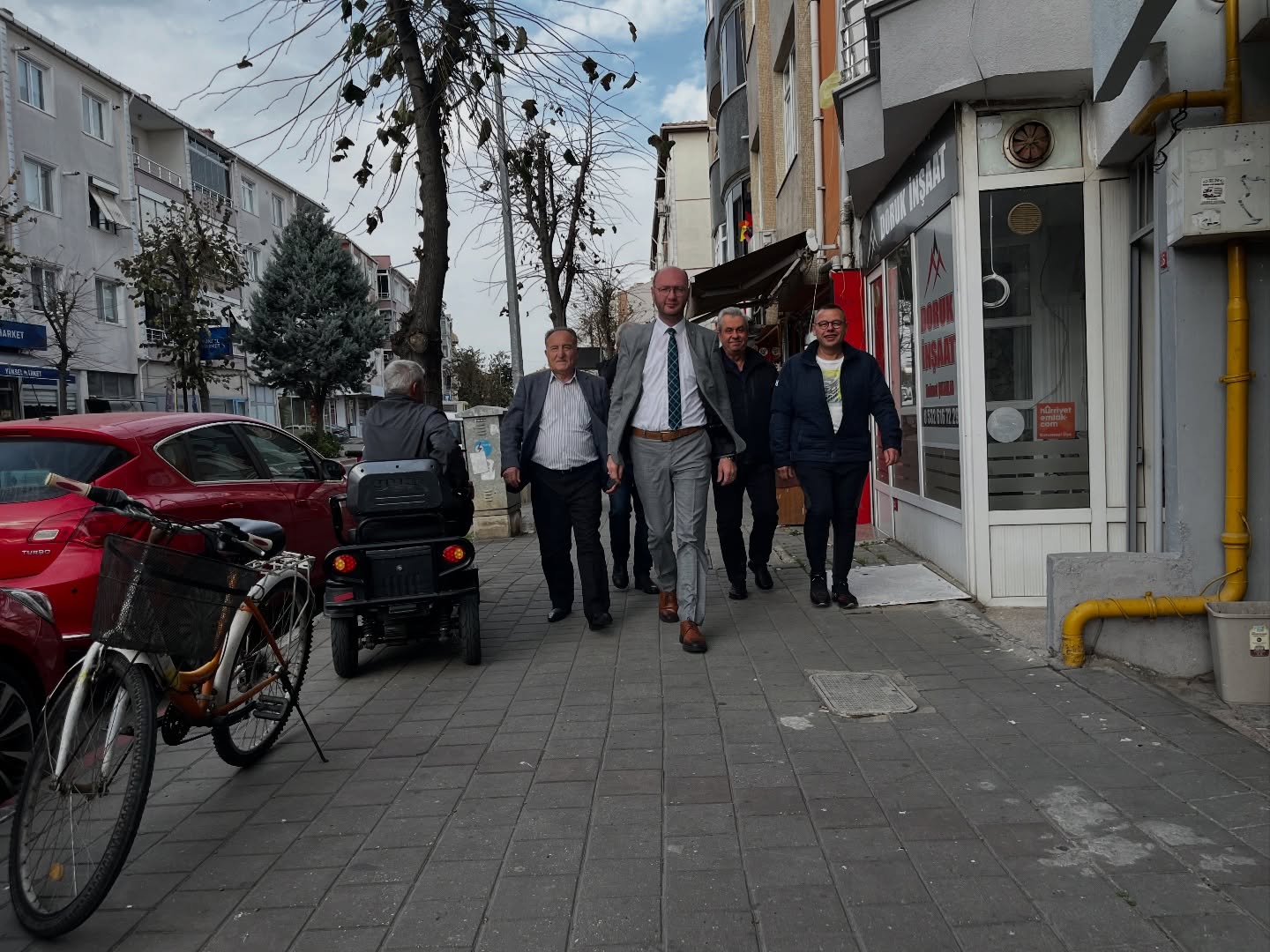 584403498 18047304071680524 5606875587624193389 N