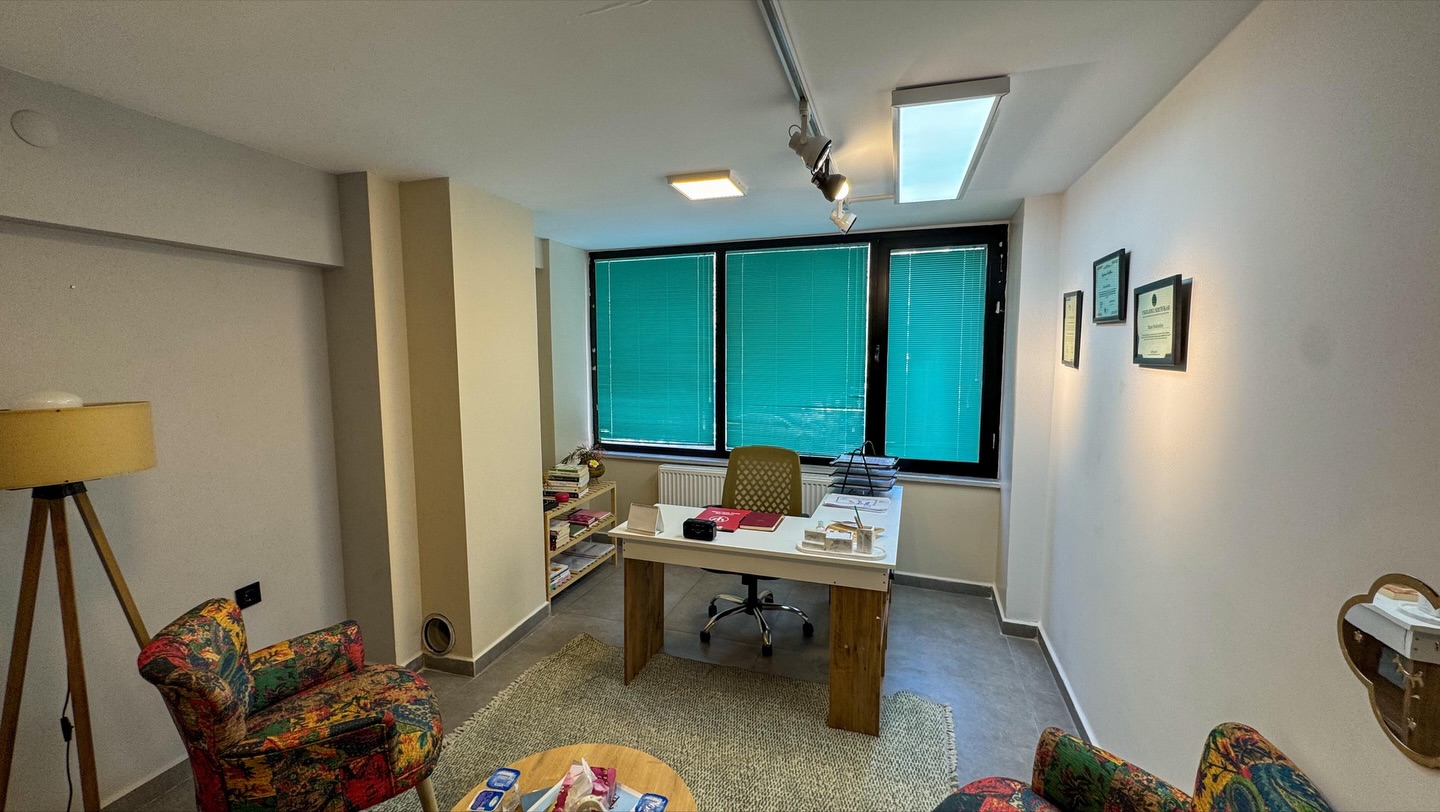 587547411 18540890344020172 750537941482451390 N