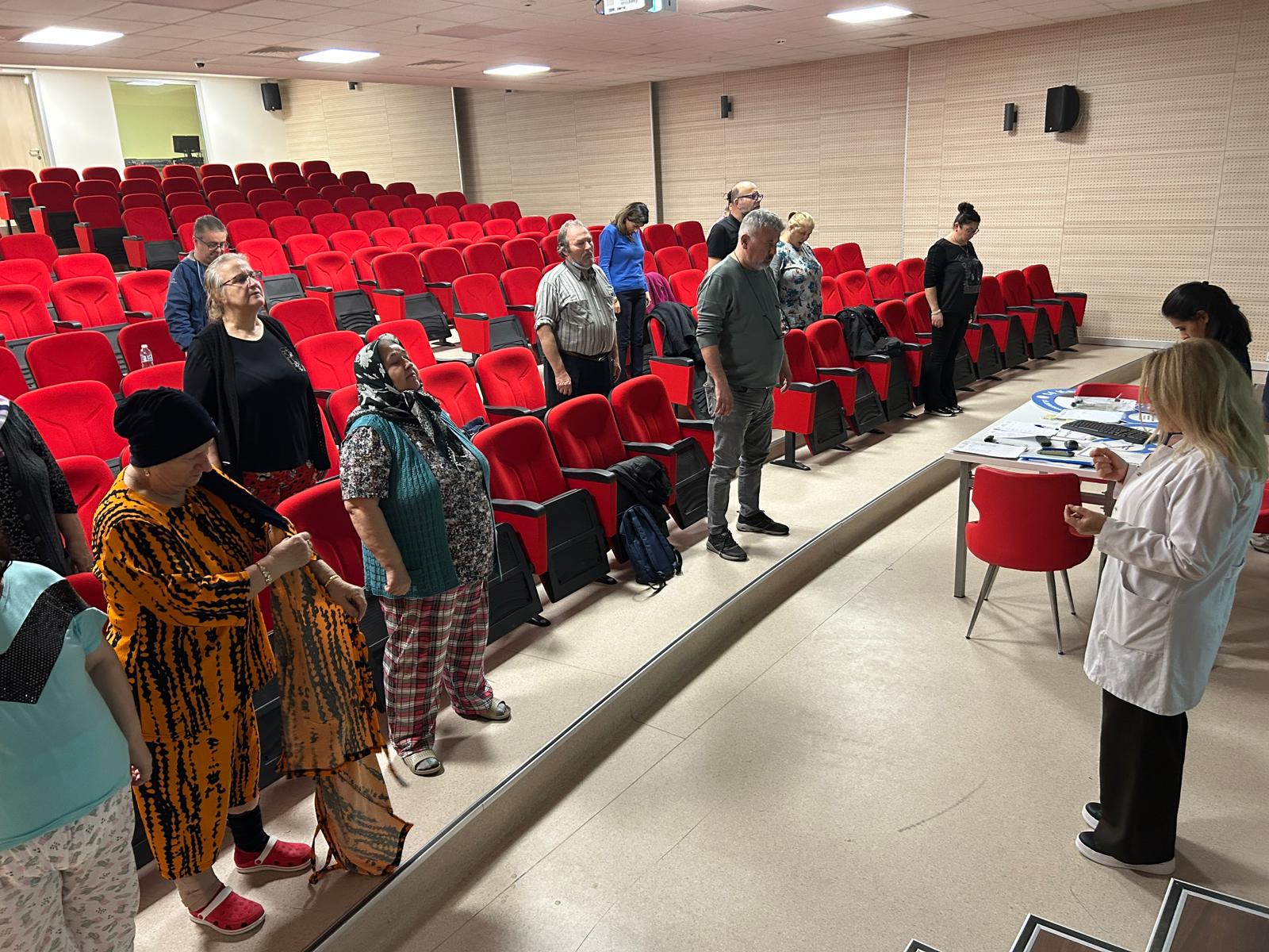 587986525 17969097479990179 9190210576352917174 N