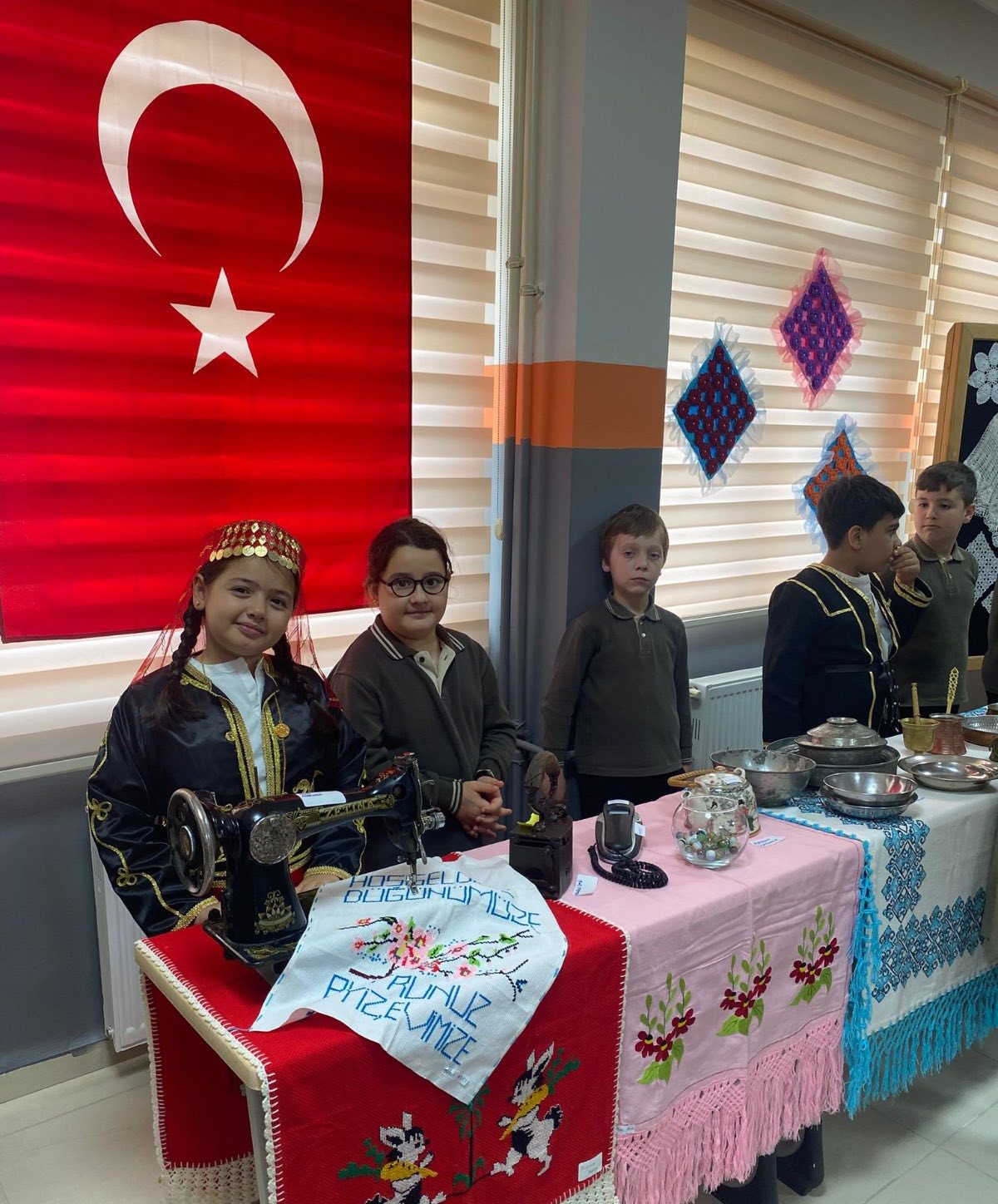 588381168 1141440991494641 1527157837489164989 N