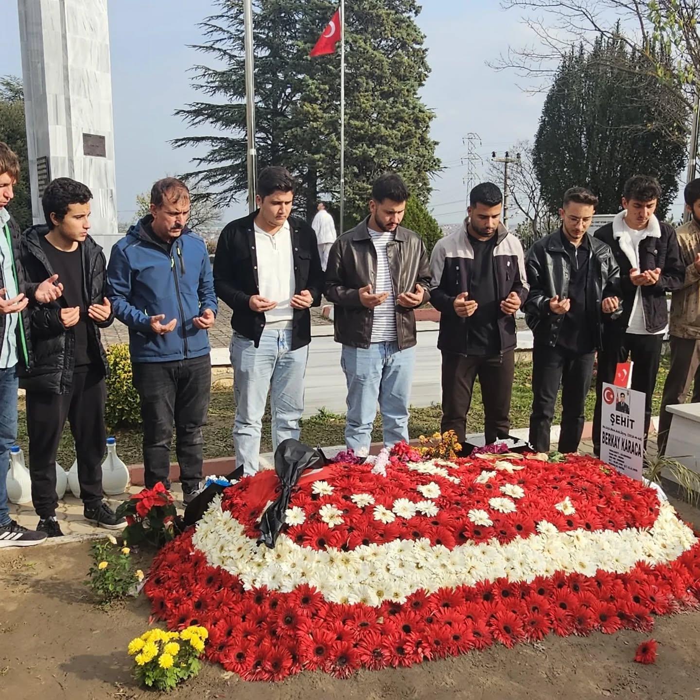 589100683 18071086511584362 8968962399034978969 N