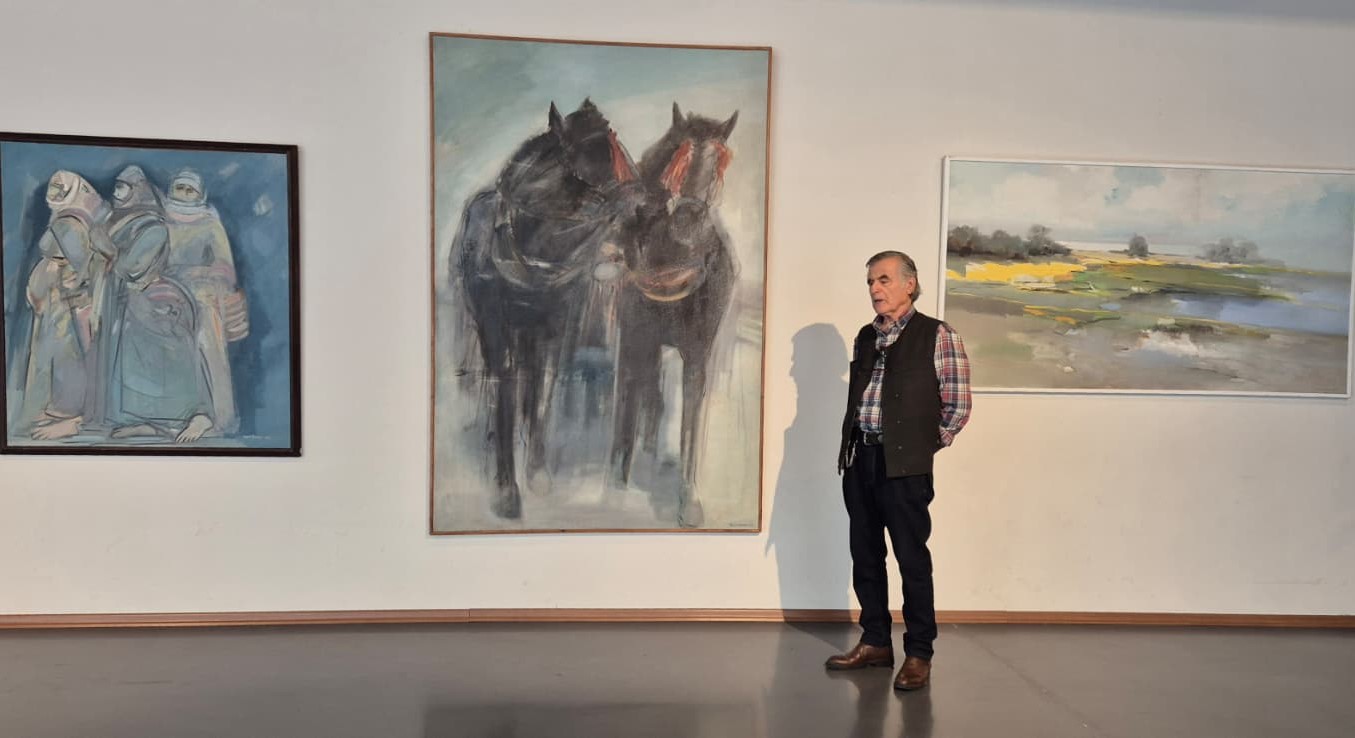 5Ec0492B 30Ca 4Fbd B563 8A596Ebf095F-1