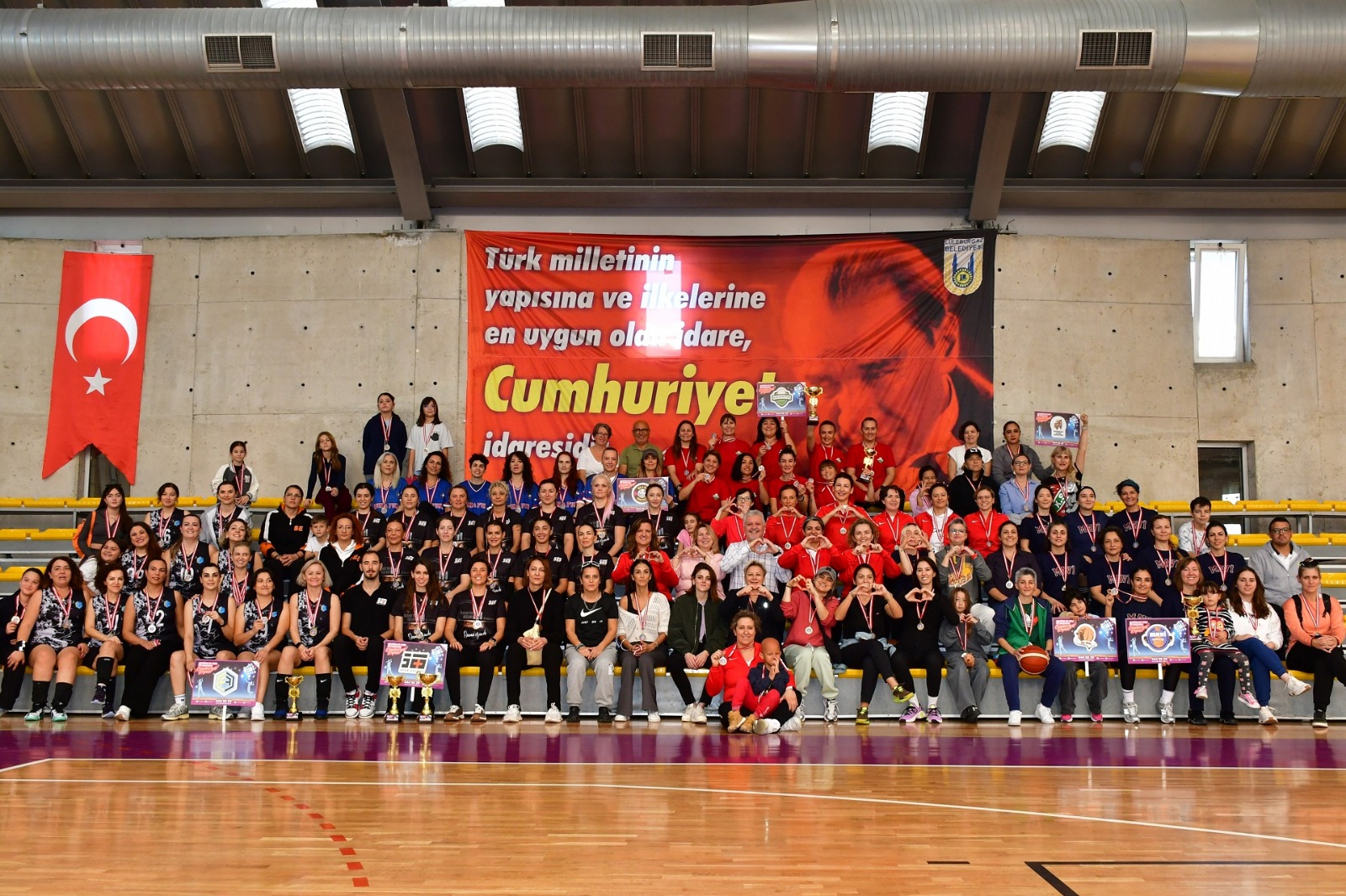 98C77Ecc 4Aaf 4F79 80A7 F2139A47C8A1