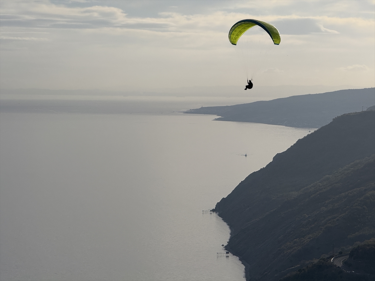 A A 20251101 39584346 39584341 U C M A K D E R E A D R E N A L I N T U T K U N L A R I N I A G I R L I Y O R