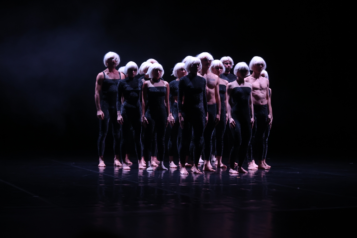 A A 20251105 39627653 39627632 K I R K L A R E L I N D E R E Z O N A N S M O D E R N D A N S G O S T E R I S I S A H N E L E N D I