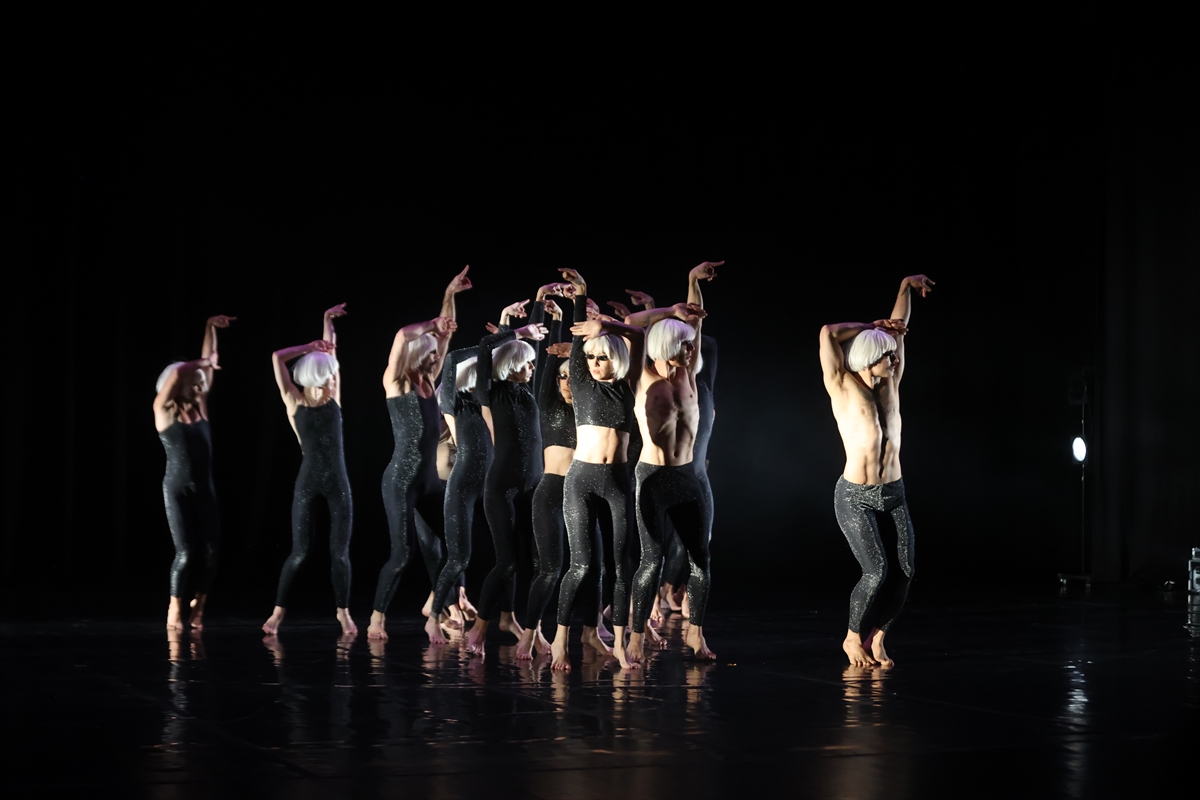 A A 20251105 39627653 39627636 K I R K L A R E L I N D E R E Z O N A N S M O D E R N D A N S G O S T E R I S I S A H N E L E N D I