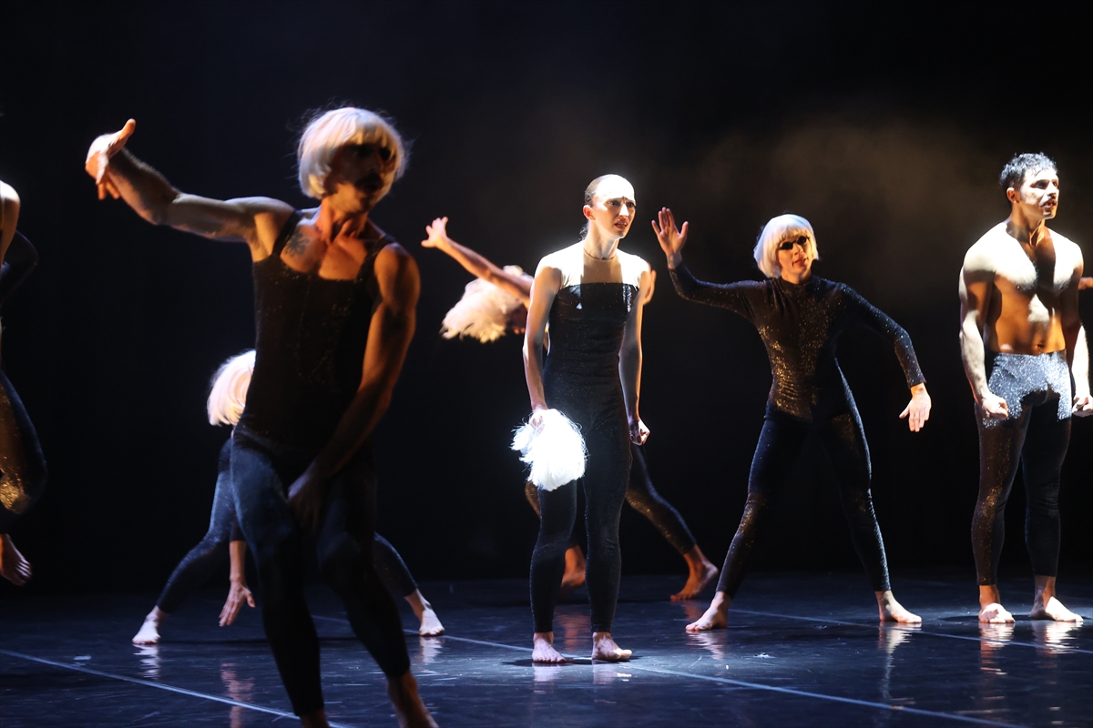 A A 20251105 39627653 39627644 K I R K L A R E L I N D E R E Z O N A N S M O D E R N D A N S G O S T E R I S I S A H N E L E N D I