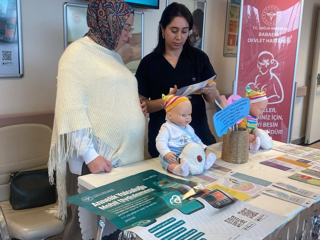 🌸 Annelik Yolculuğunda Yanınızdayız! 🌸Hastanemizde Sağlık Bakanlığı “Annelik Yolculuğu” Mobil (3)