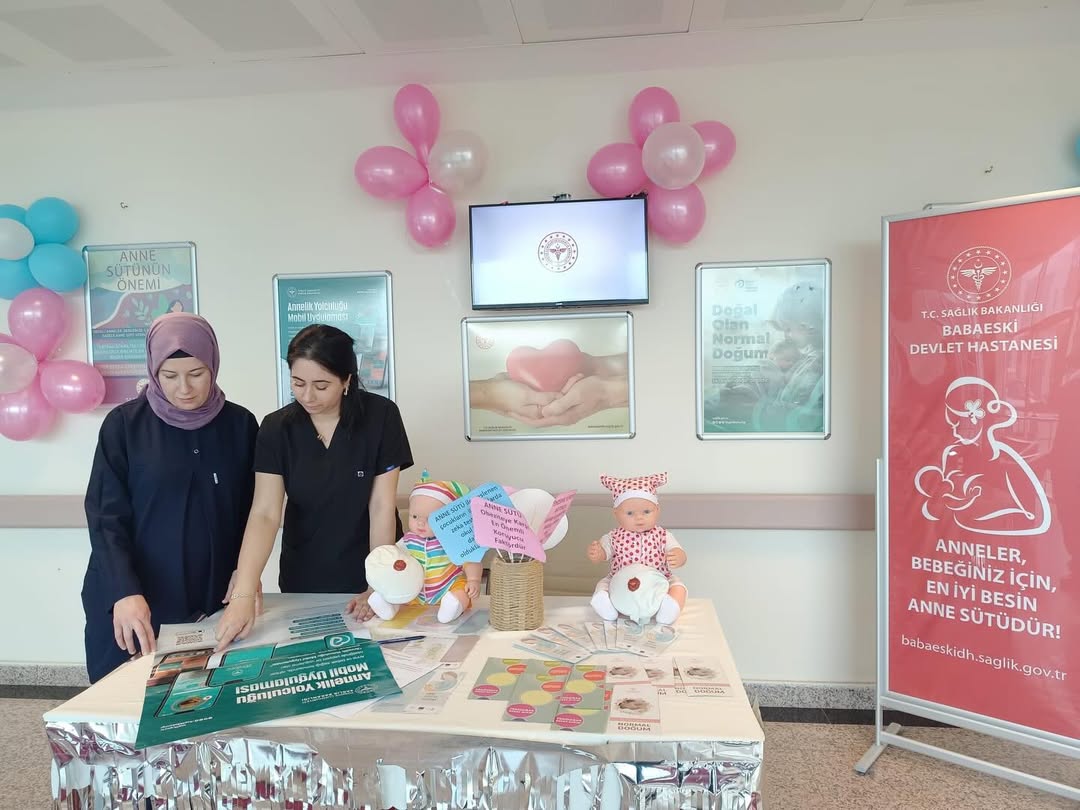 🌸 Annelik Yolculuğunda Yanınızdayız! 🌸Hastanemizde Sağlık Bakanlığı “Annelik Yolculuğu” Mobil (5)