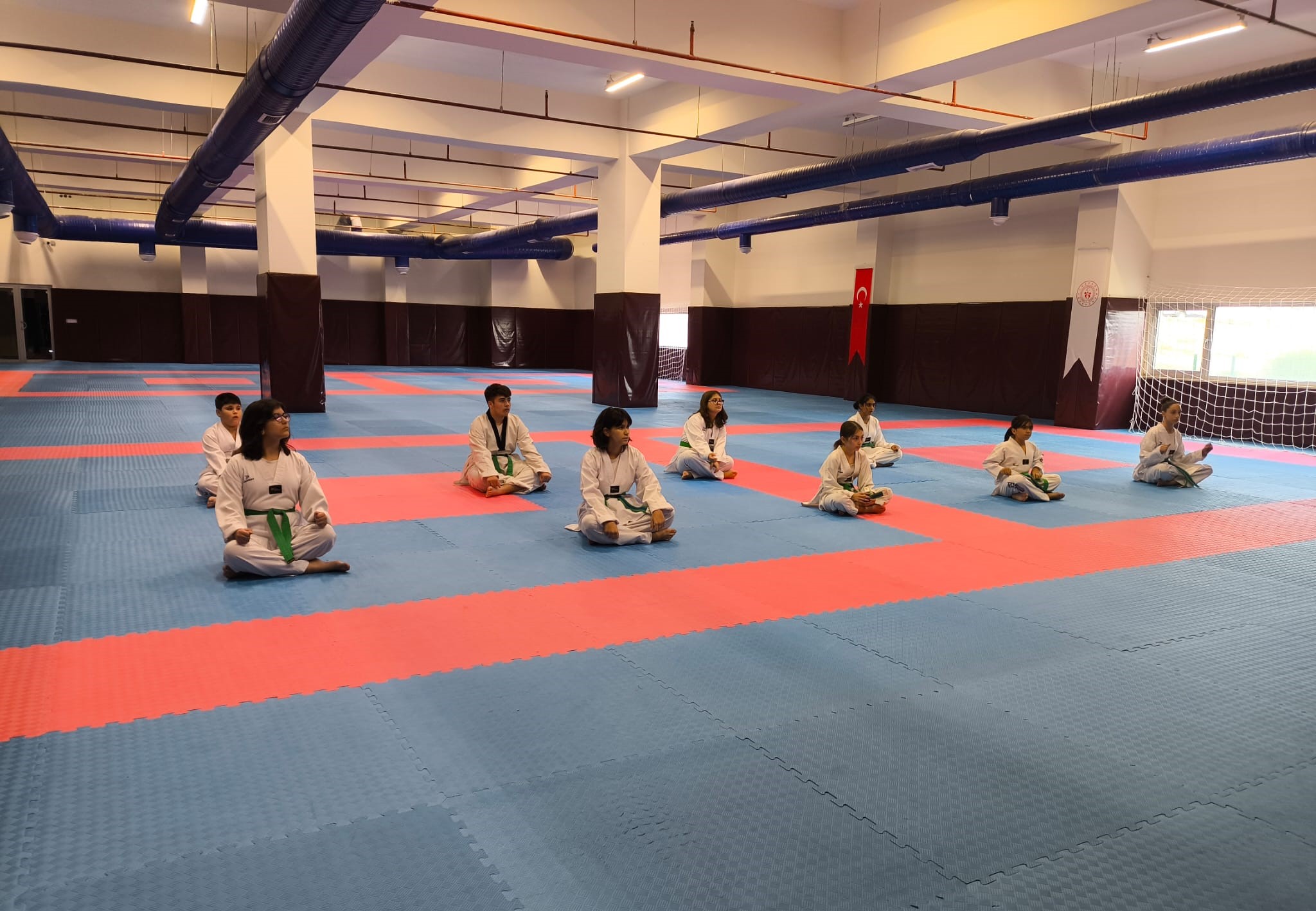 F691C3B3 20Ea 4020 B16C F113B524A810